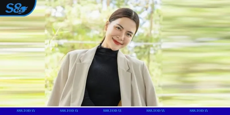 CEO Hà Cẩm Nhi - Nữ Lãnh Đạo Quyền Lực Đưa S8 Vươn Tầm 1 Chân dung nữ lãnh đạo truyền cảm hứng với phong thái tự tin và tinh tế